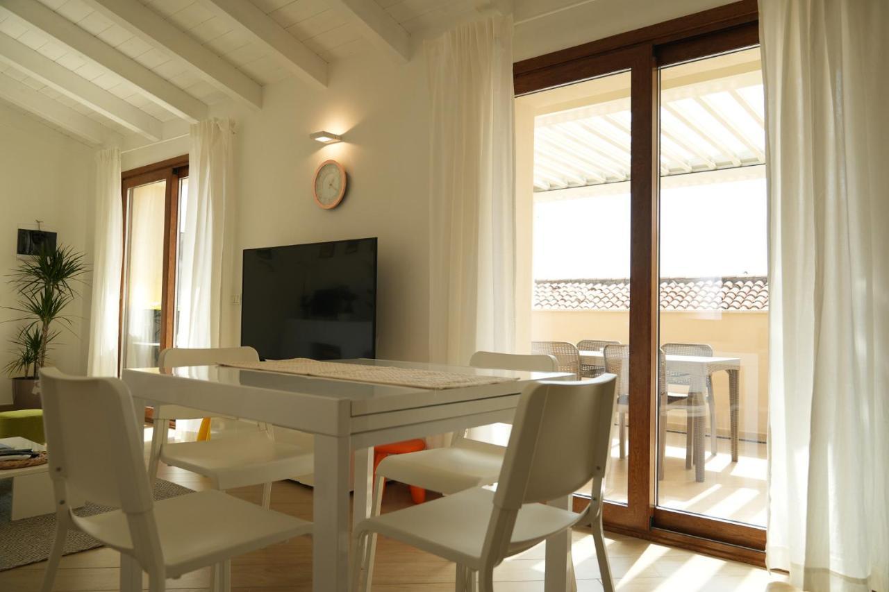 Waterfront Apartment 올비아 외부 사진