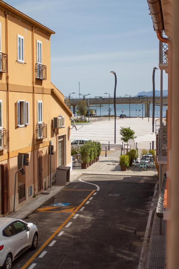 Waterfront Apartment 올비아 외부 사진